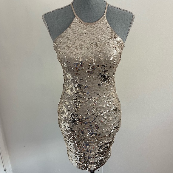 Sequin Heart Sheath Dress - Picture 3 of 14